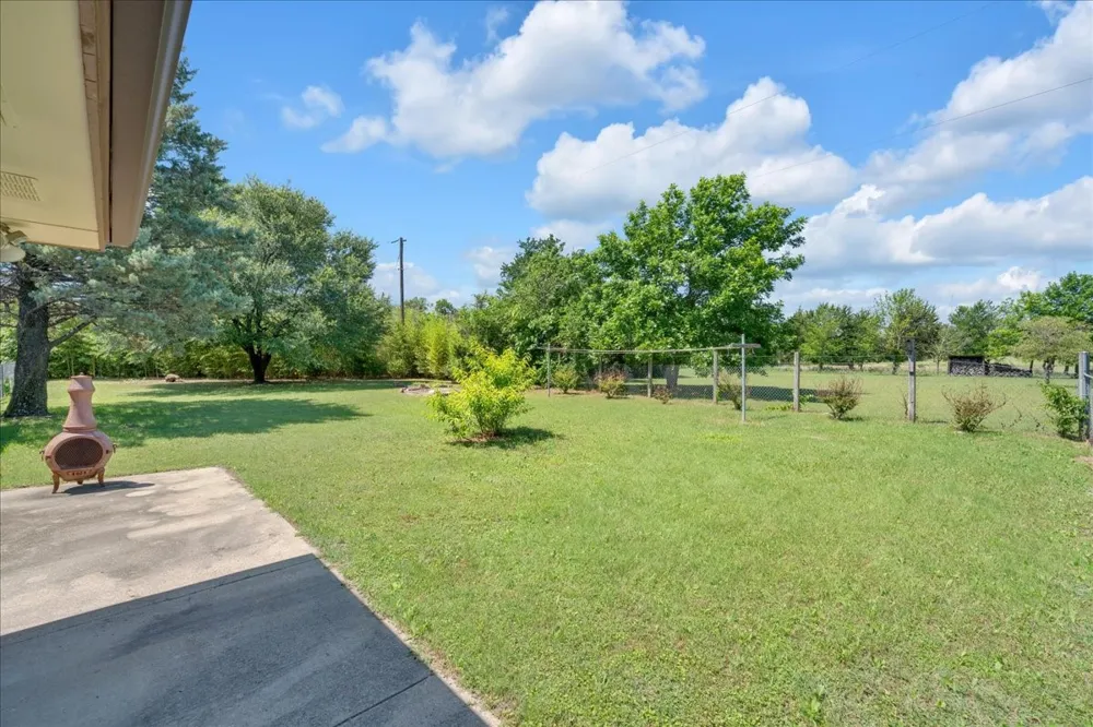 1900 S Duncanville Road Ovilla, TX 75154