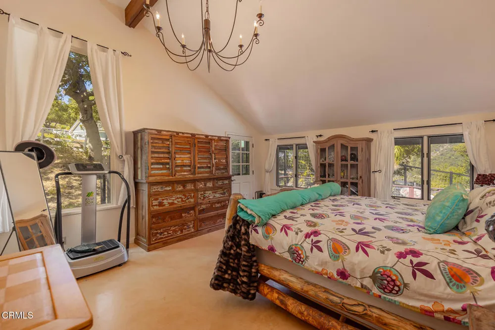 10622 Encino Drive Oak View, CA 93022