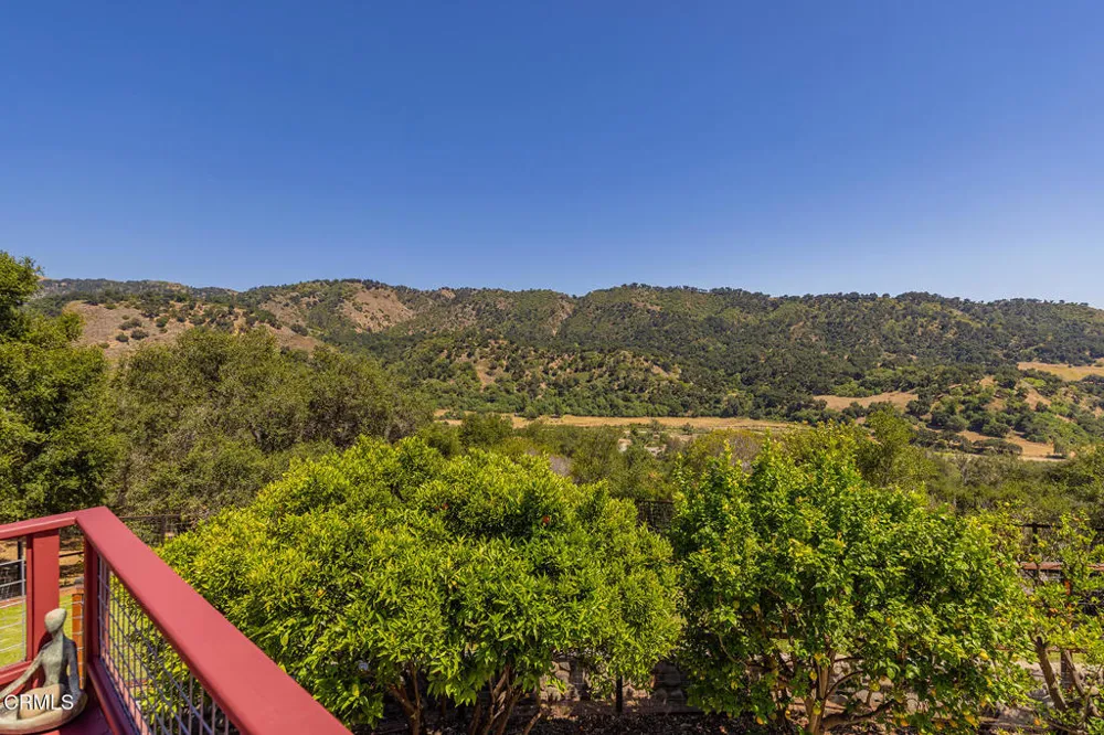 10622 Encino Drive Oak View, CA 93022