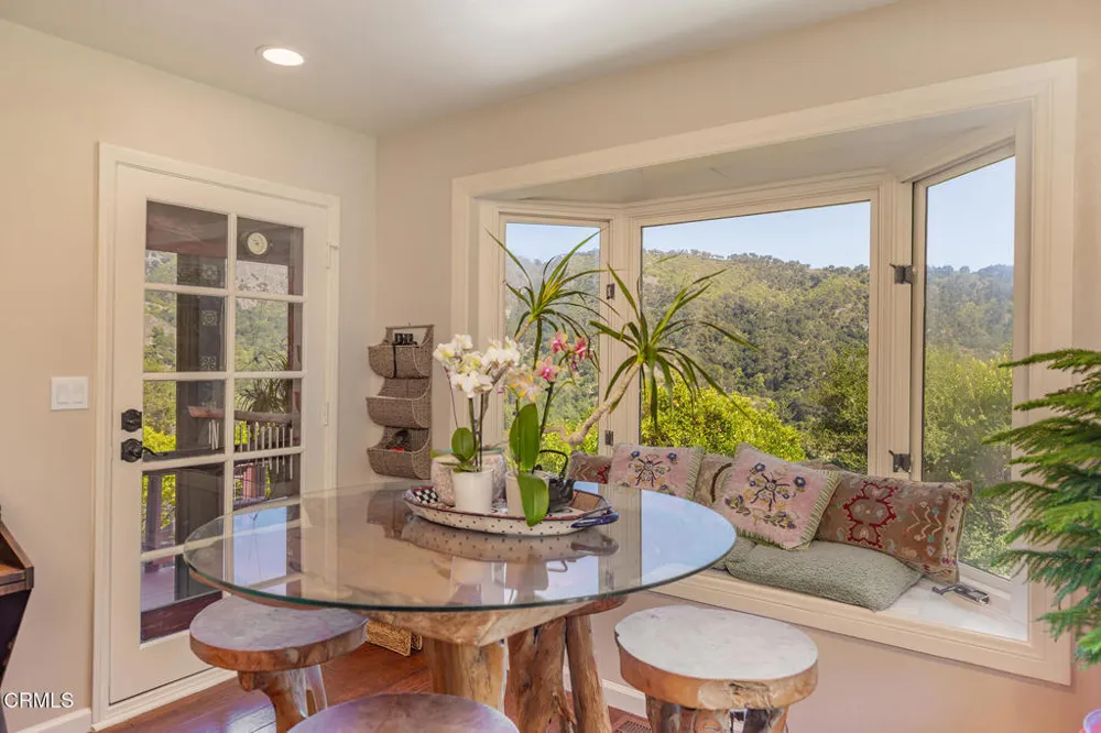 10622 Encino Drive Oak View, CA 93022