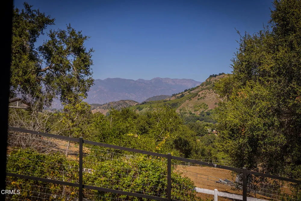 10622 Encino Drive Oak View, CA 93022