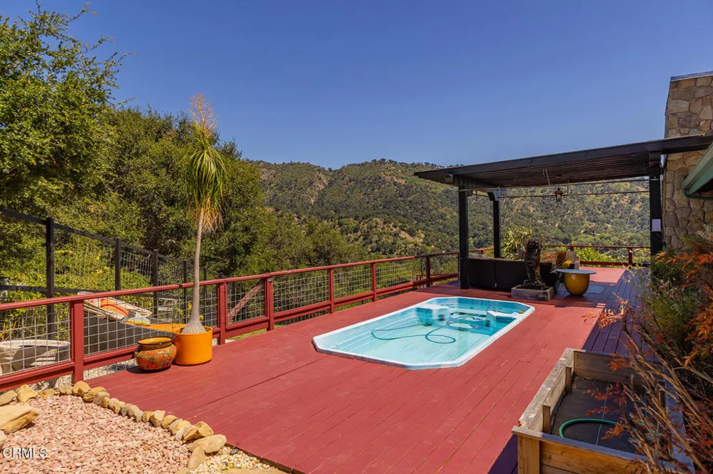10622 Encino Drive Oak View, CA 93022