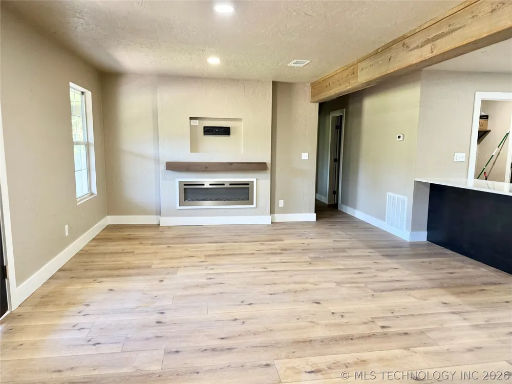 7199 Twin Oak Kingston, OK 73439