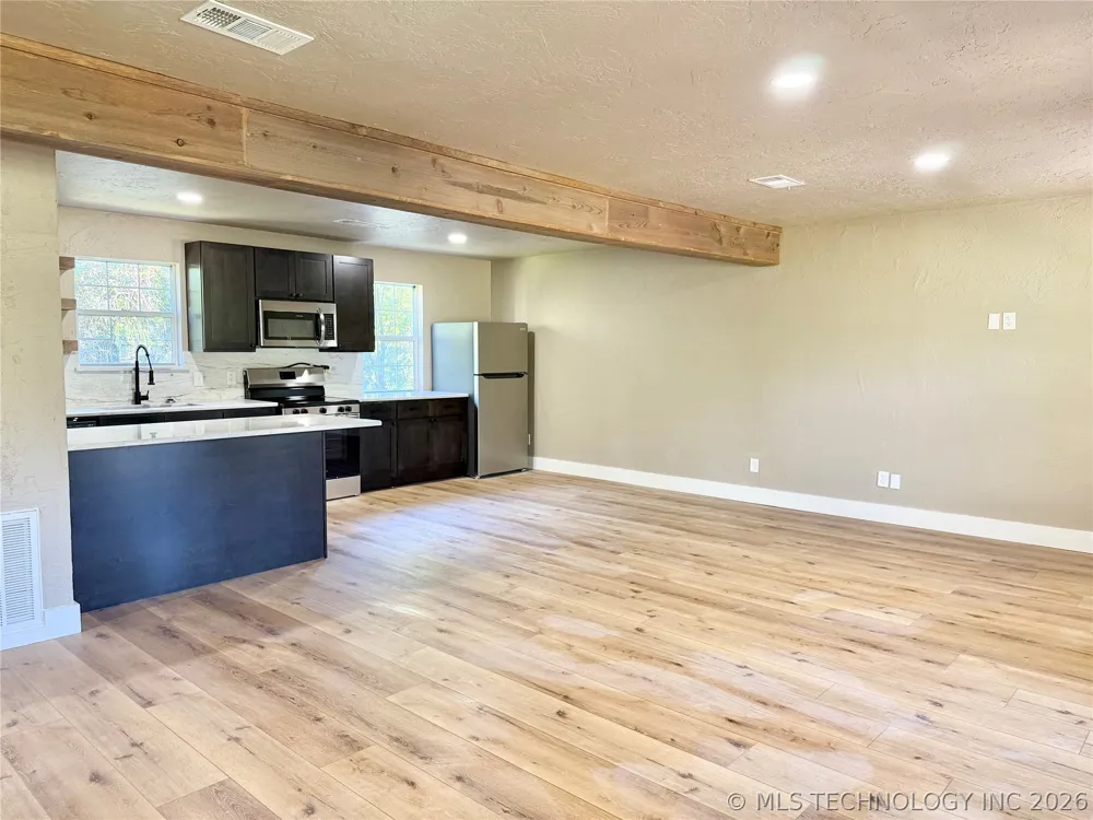 7199 Twin Oak Kingston, OK 73439