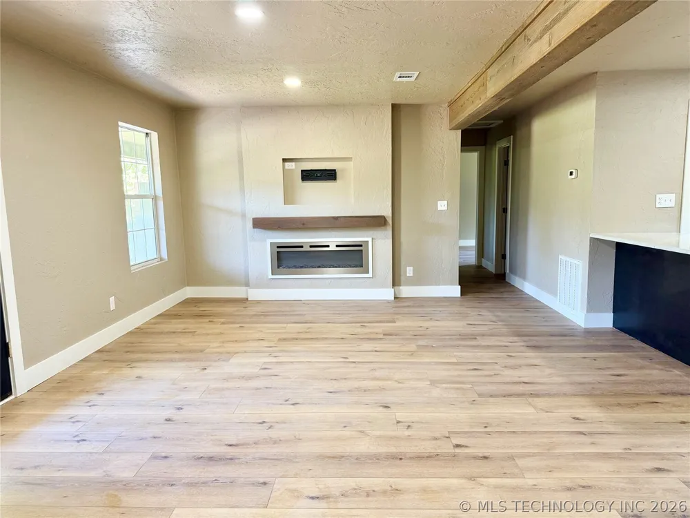7199 Twin Oak Kingston, OK 73439