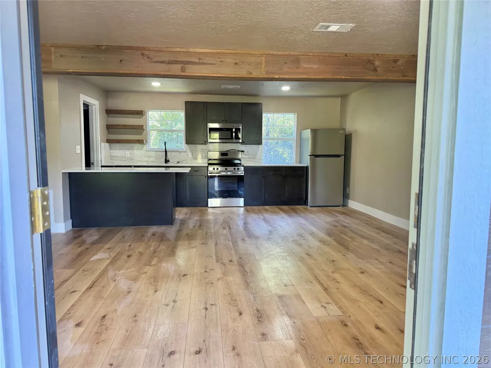 7199 Twin Oak Kingston, OK 73439