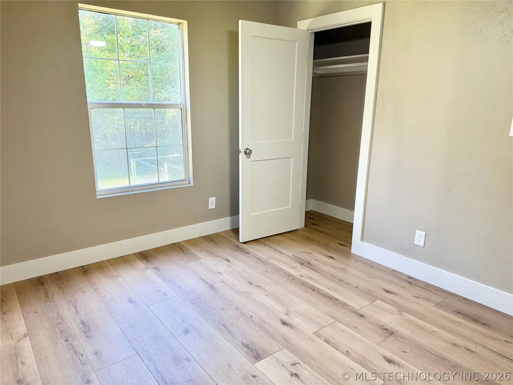 7199 Twin Oak Kingston, OK 73439
