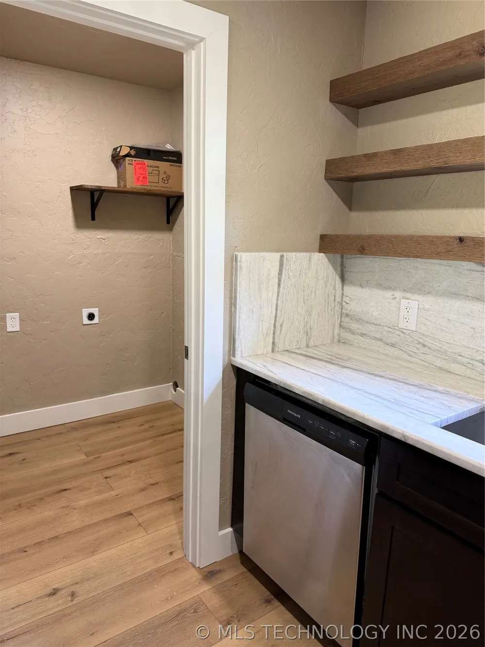 7199 Twin Oak Kingston, OK 73439