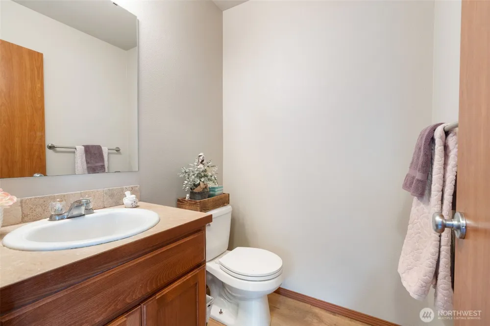 421 Stadium Loop Napavine, WA 98565