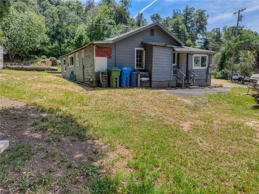 3408 Ogden Lucerne, CA 95458