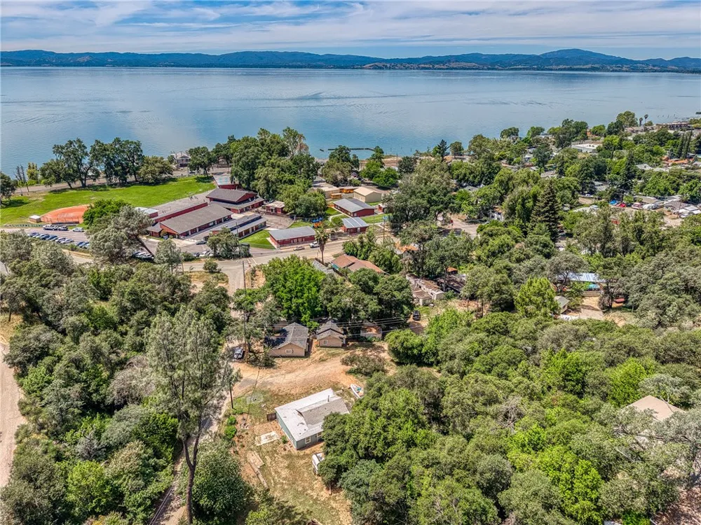 3408 Ogden Lucerne, CA 95458