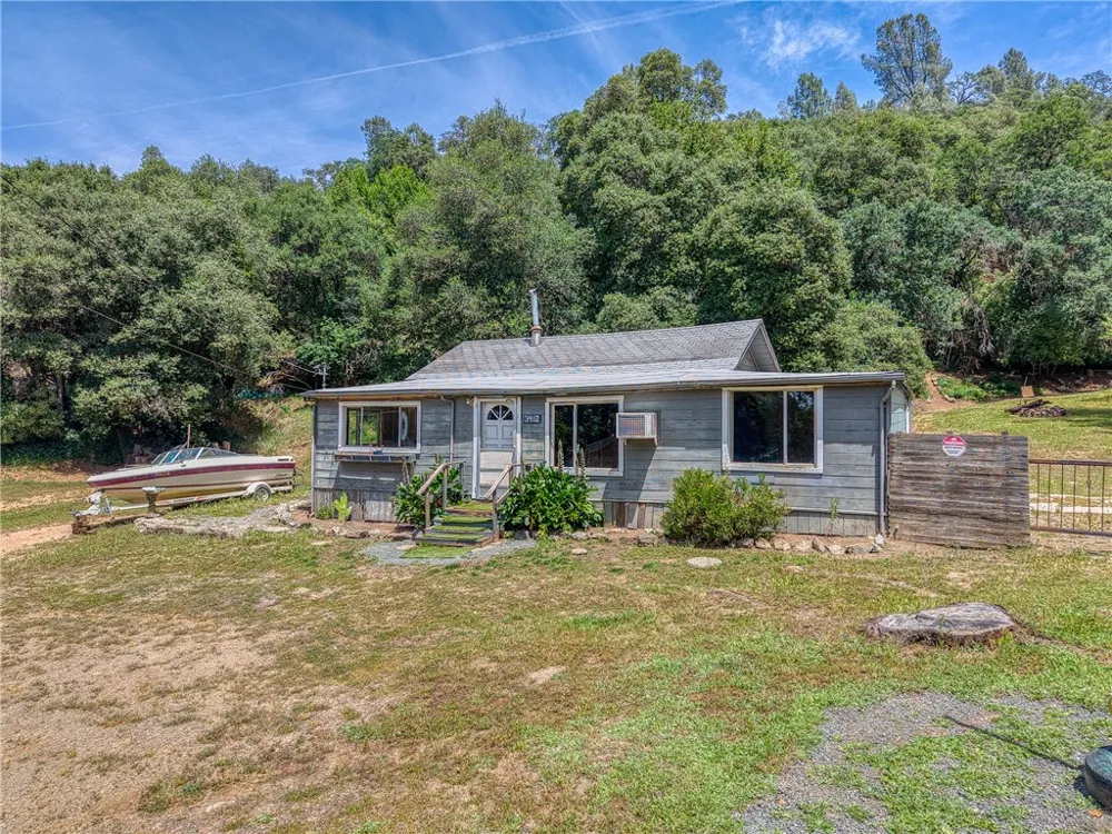 3408 Ogden Lucerne, CA 95458