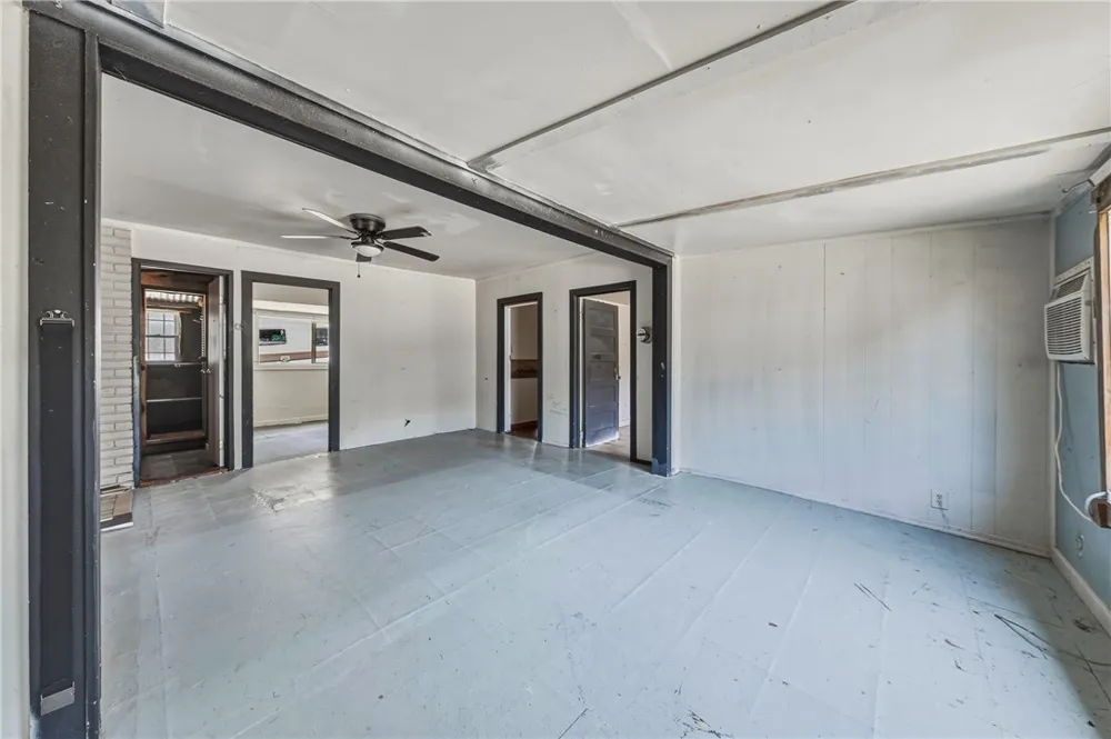 3408 Ogden Lucerne, CA 95458