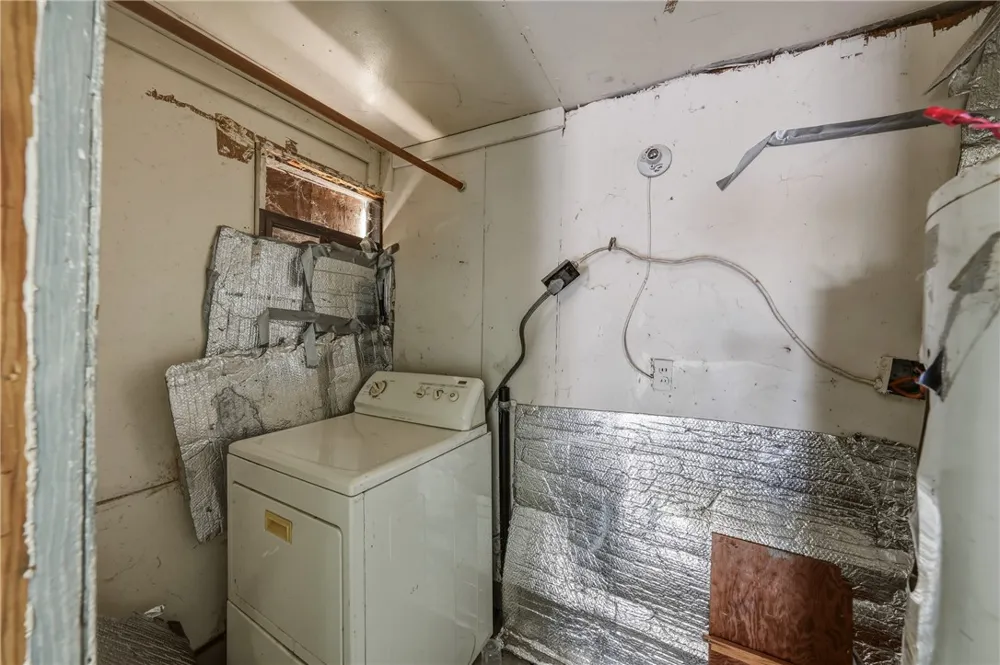 3408 Ogden Lucerne, CA 95458