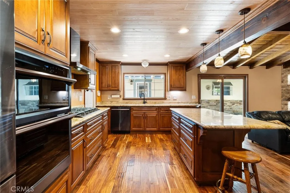 19815 Magnolia Avenue Nuevo, CA 92567