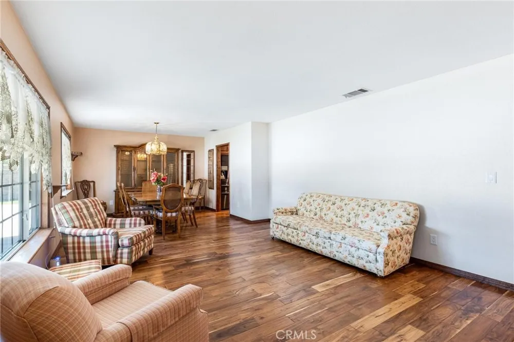 19815 Magnolia Avenue Nuevo, CA 92567