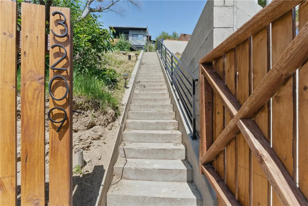3209 Johnston Street Los Angeles, CA 90031