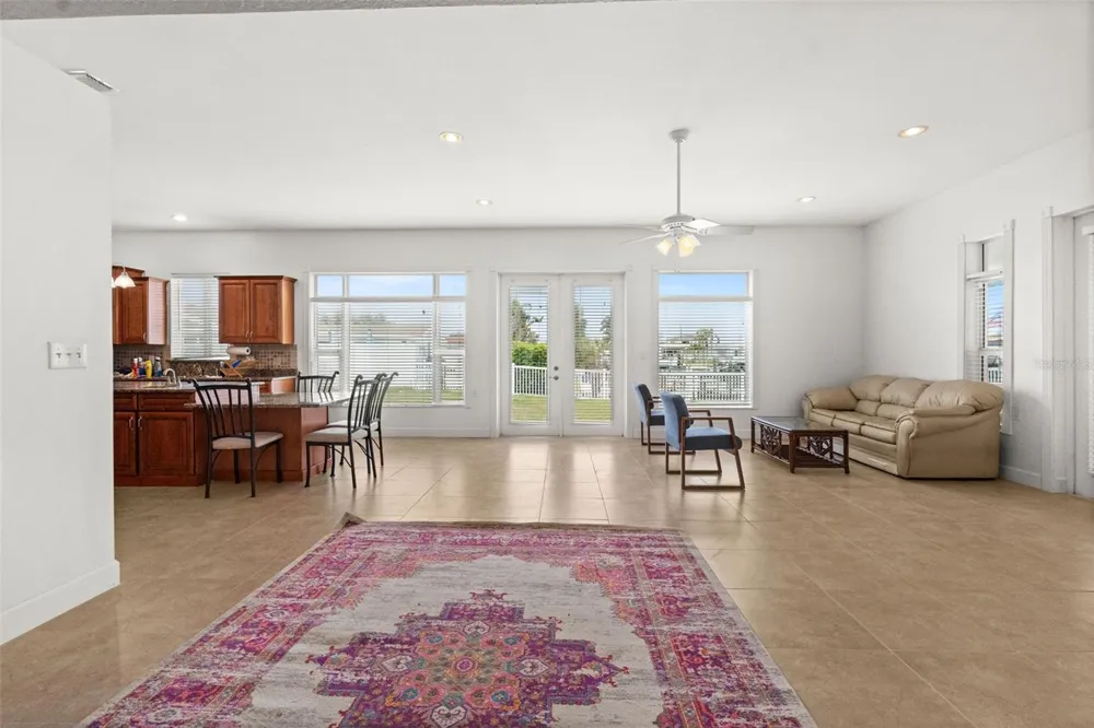 710 116TH AVENUE Treasure Island, FL 33706