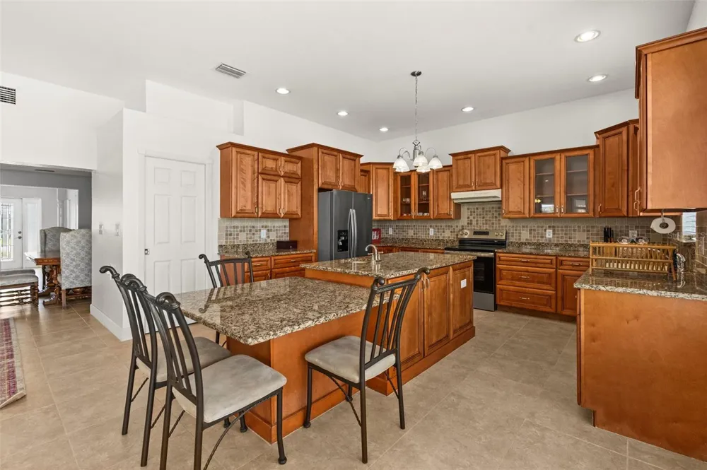 710 116TH AVENUE Treasure Island, FL 33706