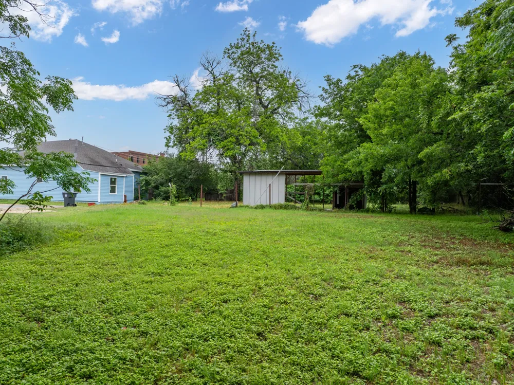 1116 Elm Street Waco, TX 76704