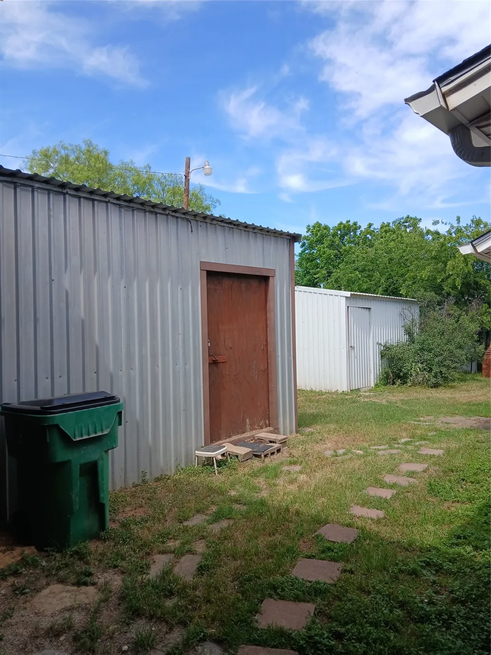 916 AUSTIN STREET Coleman, TX 76834