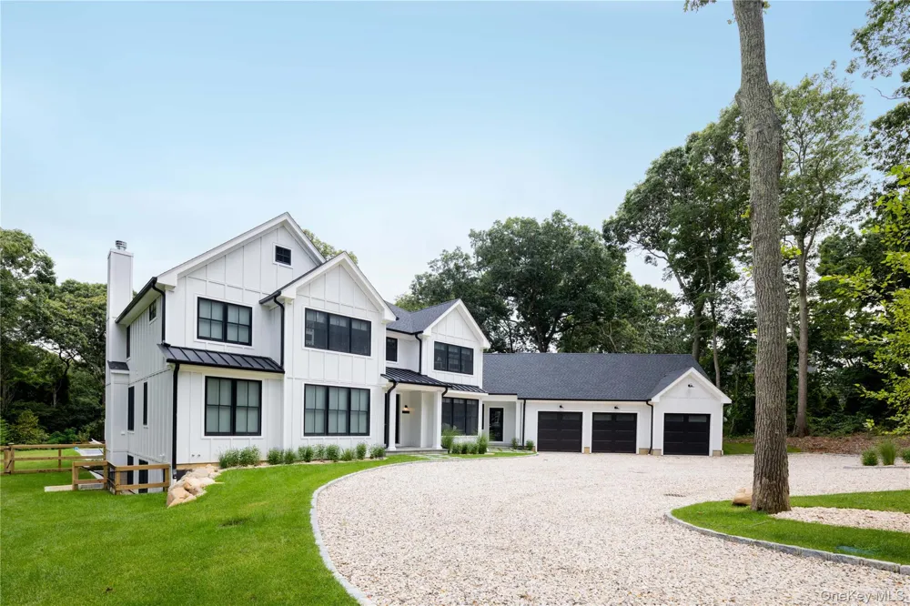 1350 Hortons Lane Southold, NY 11971