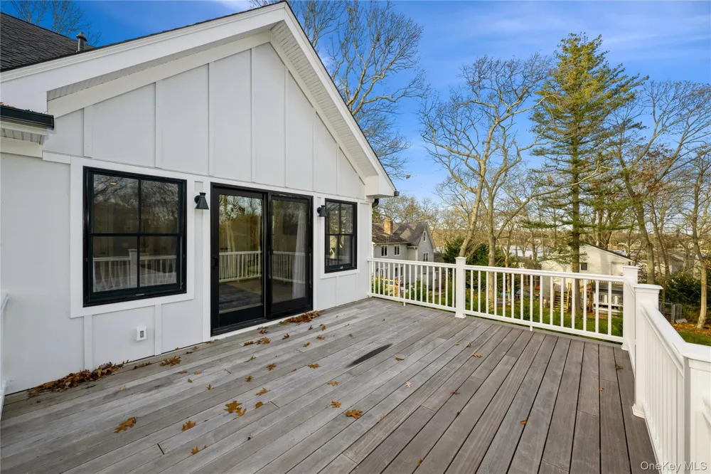 1350 Hortons Lane Southold, NY 11971