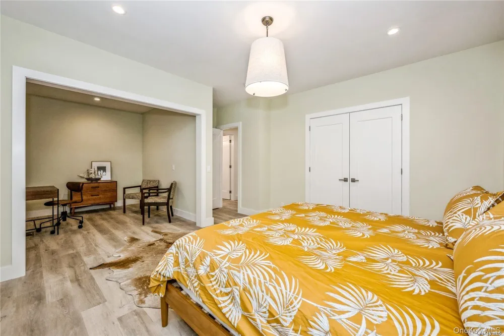 1350 Hortons Lane Southold, NY 11971