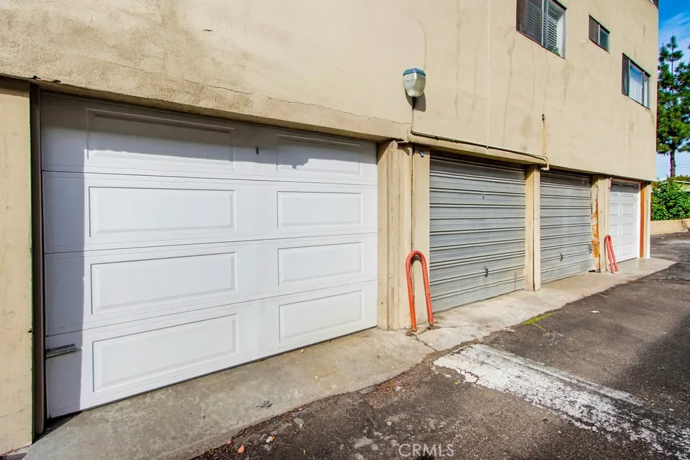 1860 W Glenoaks #L Anaheim, CA 92801