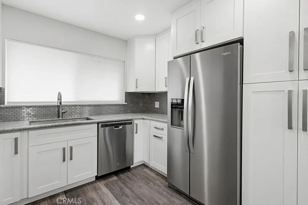 1860 W Glenoaks #L Anaheim, CA 92801