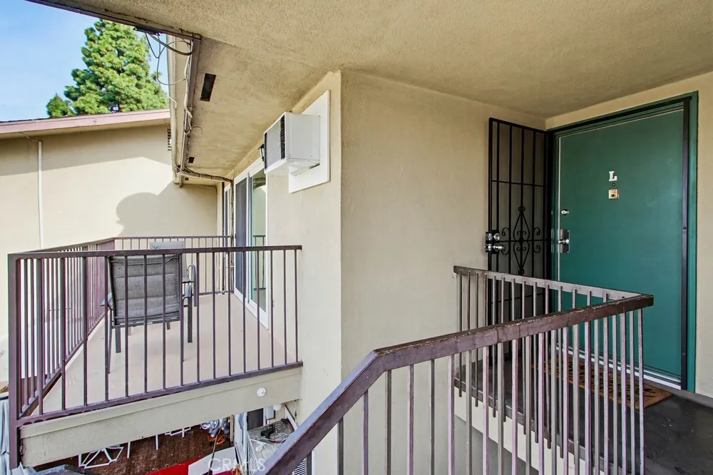 1860 W Glenoaks #L Anaheim, CA 92801