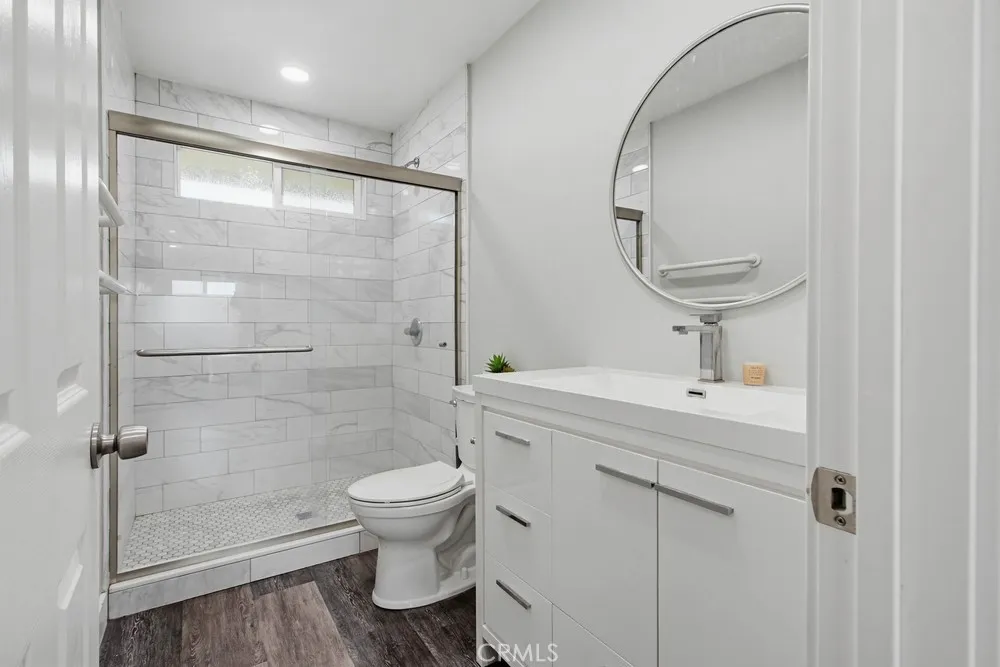 1860 W Glenoaks #L Anaheim, CA 92801