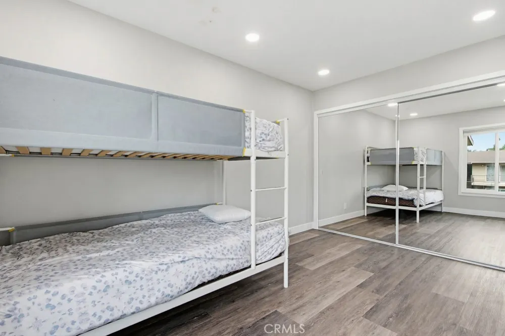 1860 W Glenoaks #L Anaheim, CA 92801