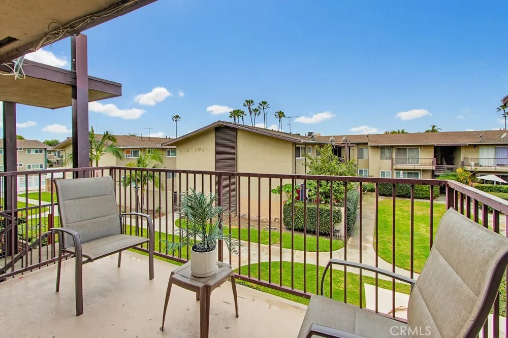 1860 W Glenoaks #L Anaheim, CA 92801