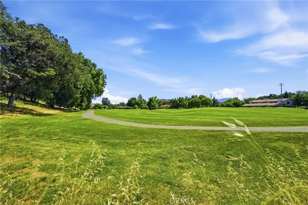 18670 Maple Leaf Court Hidden Valley Lake, CA 95467
