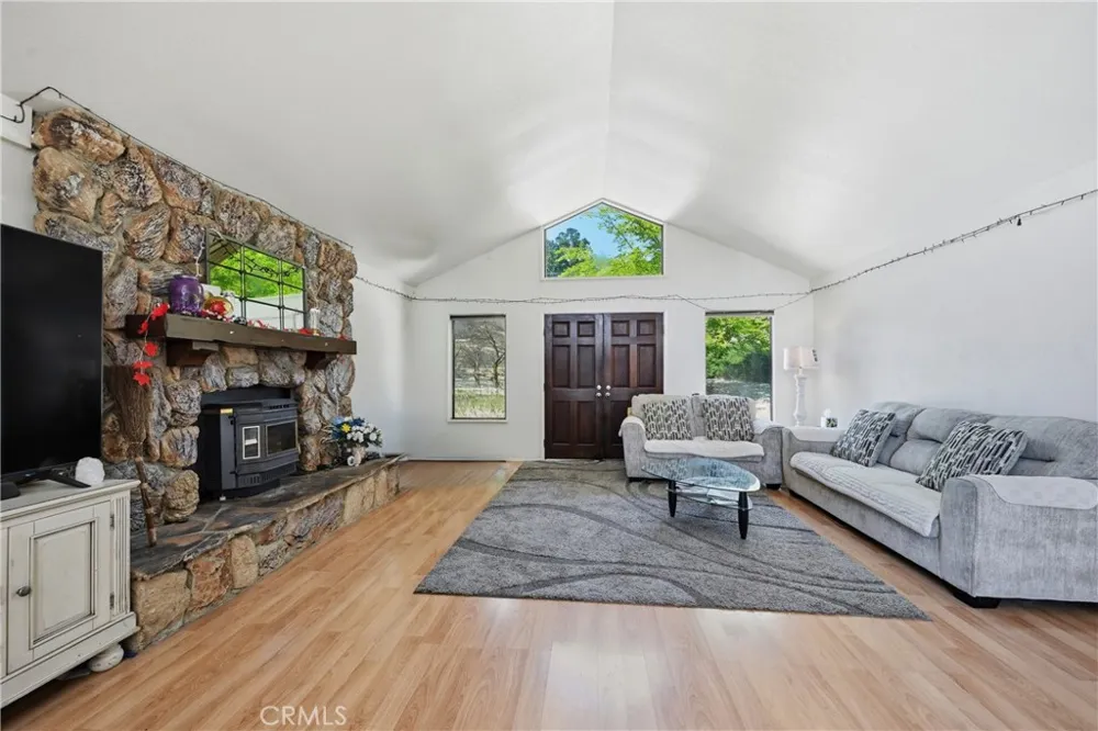 18670 Maple Leaf Court Hidden Valley Lake, CA 95467