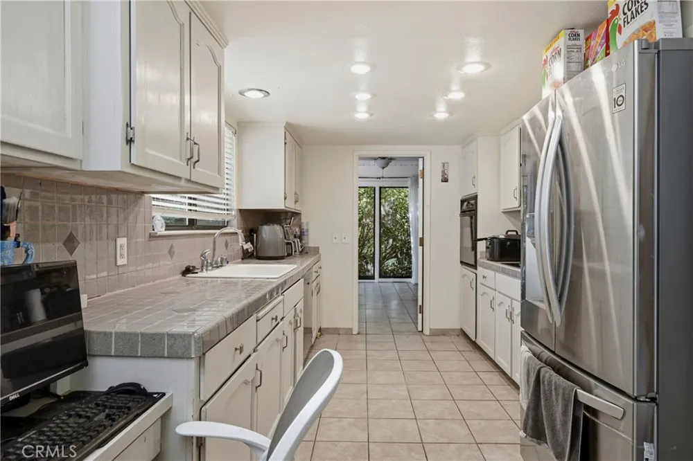 18670 Maple Leaf Court Hidden Valley Lake, CA 95467