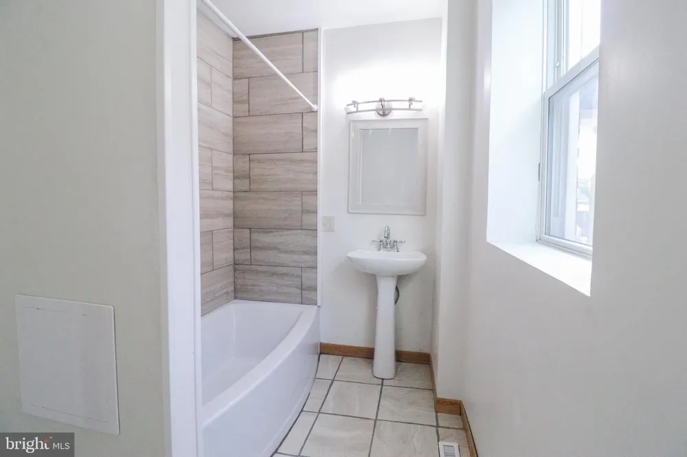 2251 LOGAN STREET Harrisburg, PA 17110