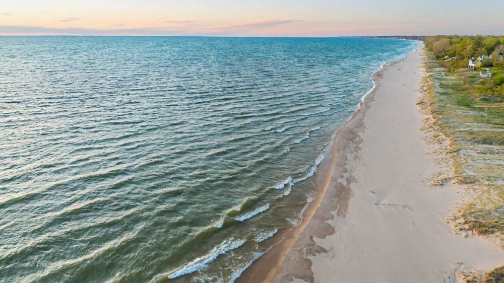 409 Shore Drive South Haven City, MI 49090