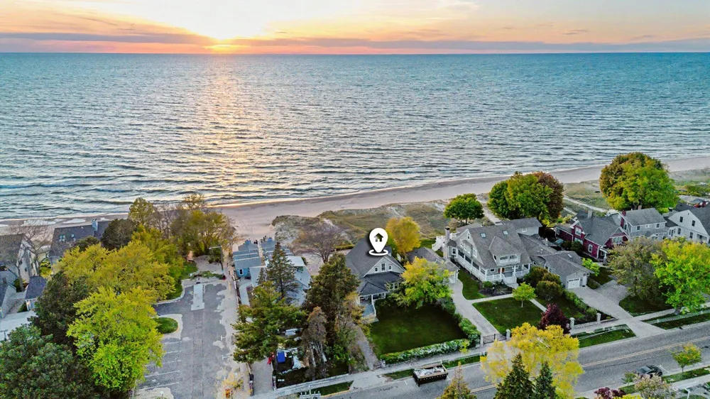 409 Shore Drive South Haven City, MI 49090