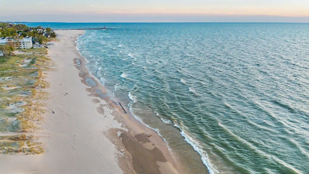 409 Shore Drive South Haven City, MI 49090