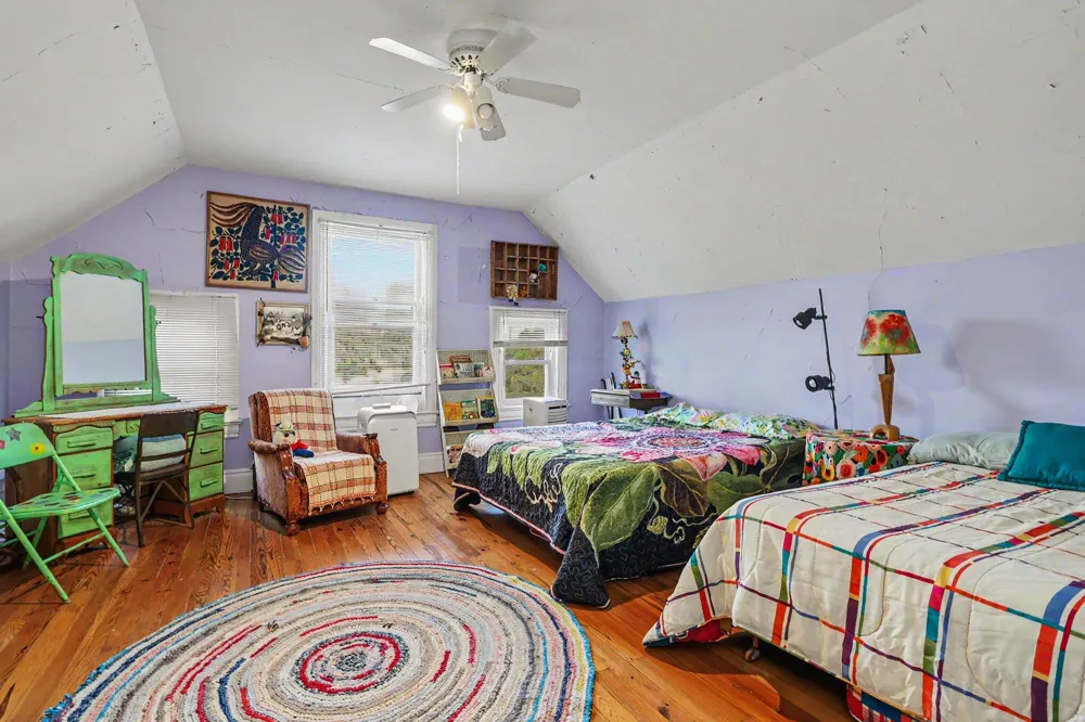 409 Shore Drive South Haven City, MI 49090