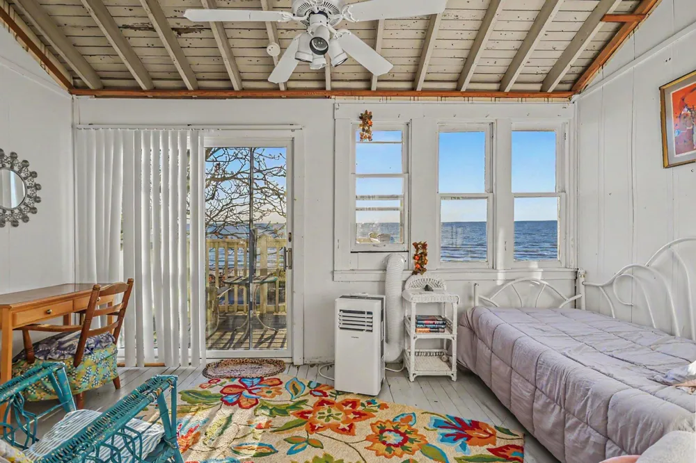 409 Shore Drive South Haven City, MI 49090