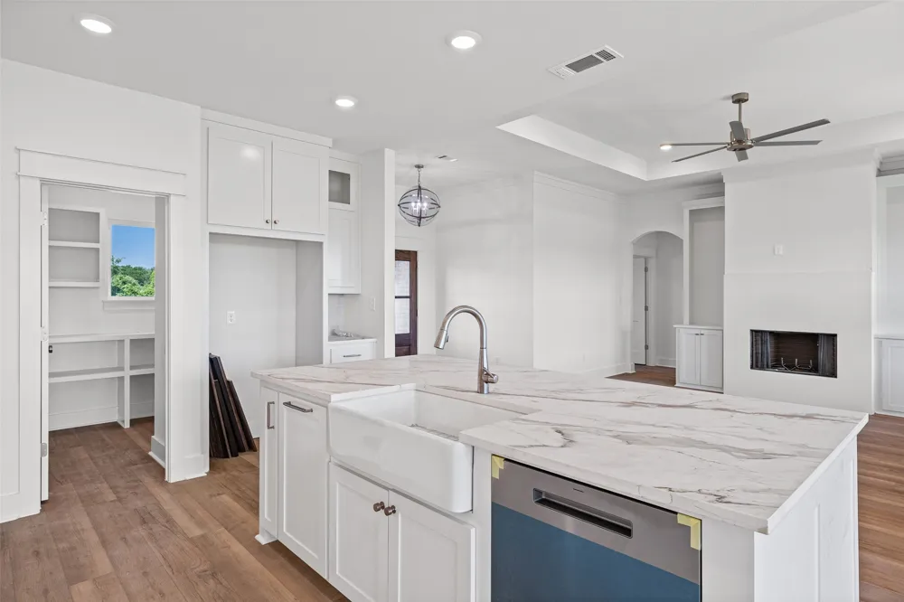 4406 Colony Road Granbury, TX 76048