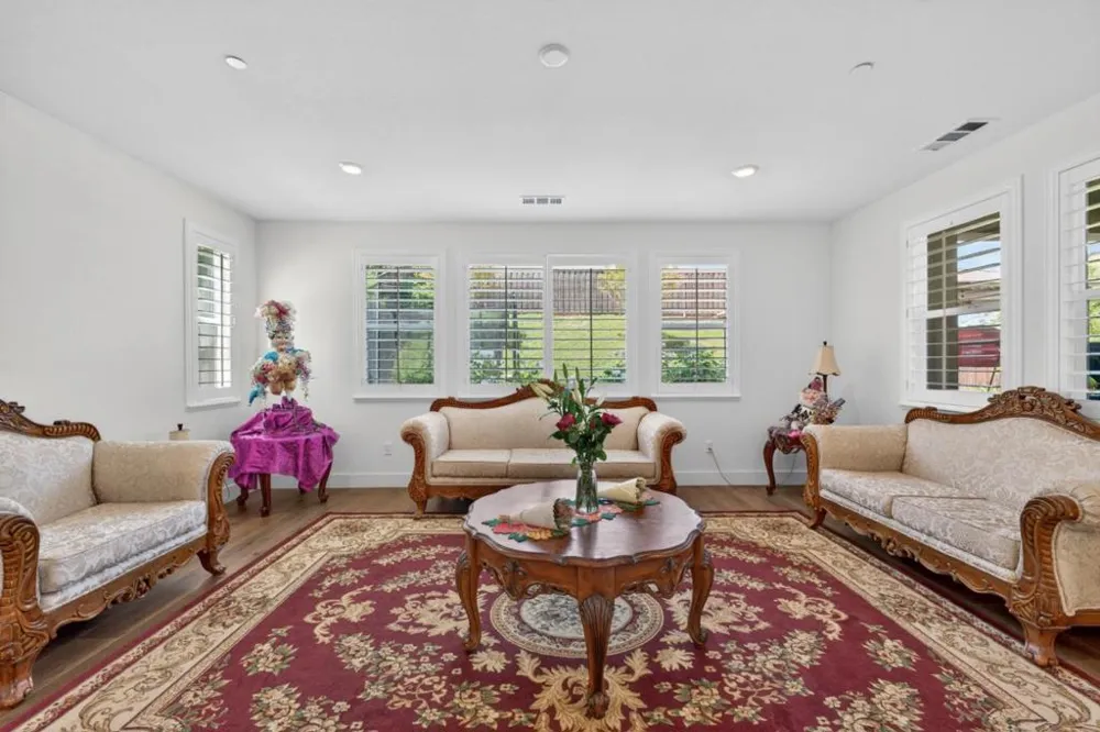 7011 Kirigin Way Gilroy, CA 95020