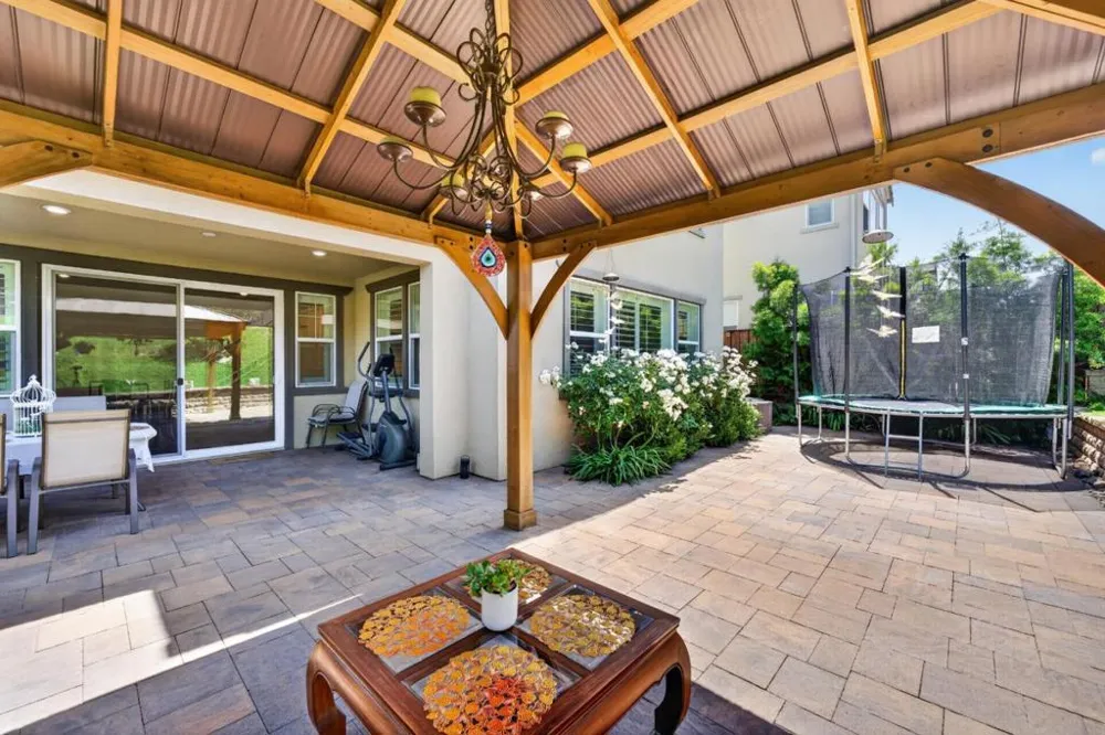 7011 Kirigin Way Gilroy, CA 95020