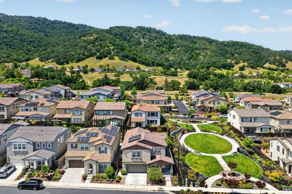 7011 Kirigin Way Gilroy, CA 95020