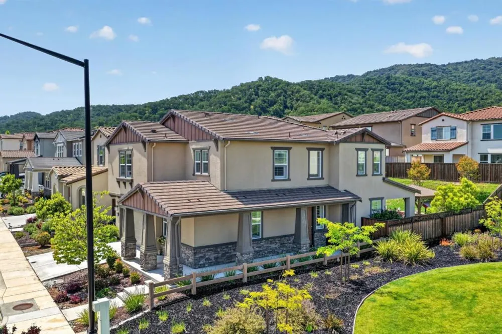 7011 Kirigin Way Gilroy, CA 95020