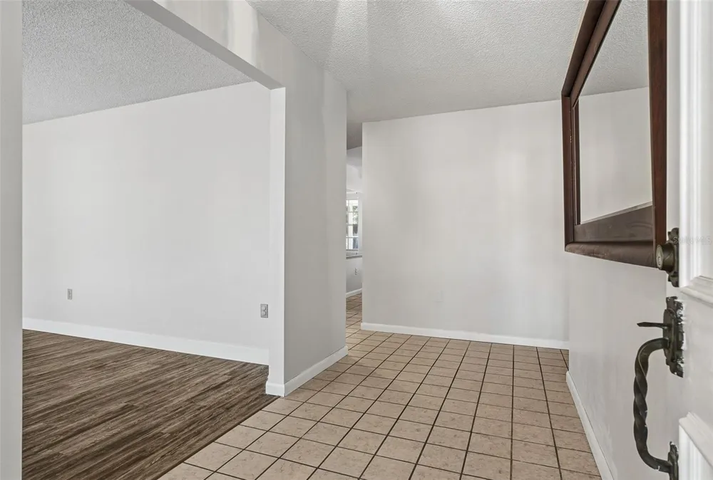 2749 GREENDALE DRIVE Sarasota, FL 34232