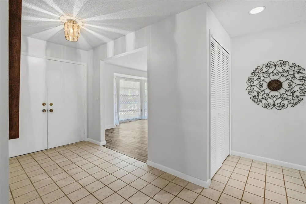 2749 GREENDALE DRIVE Sarasota, FL 34232